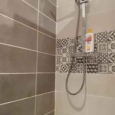 La Petite Maison D'en Face-1 Chambre * Allibaudieres