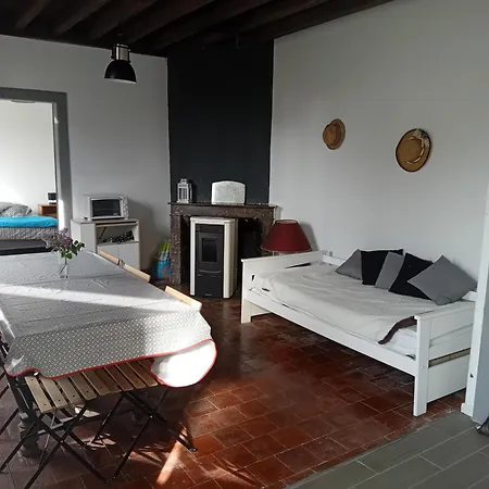 La Petite Maison D'en Face *